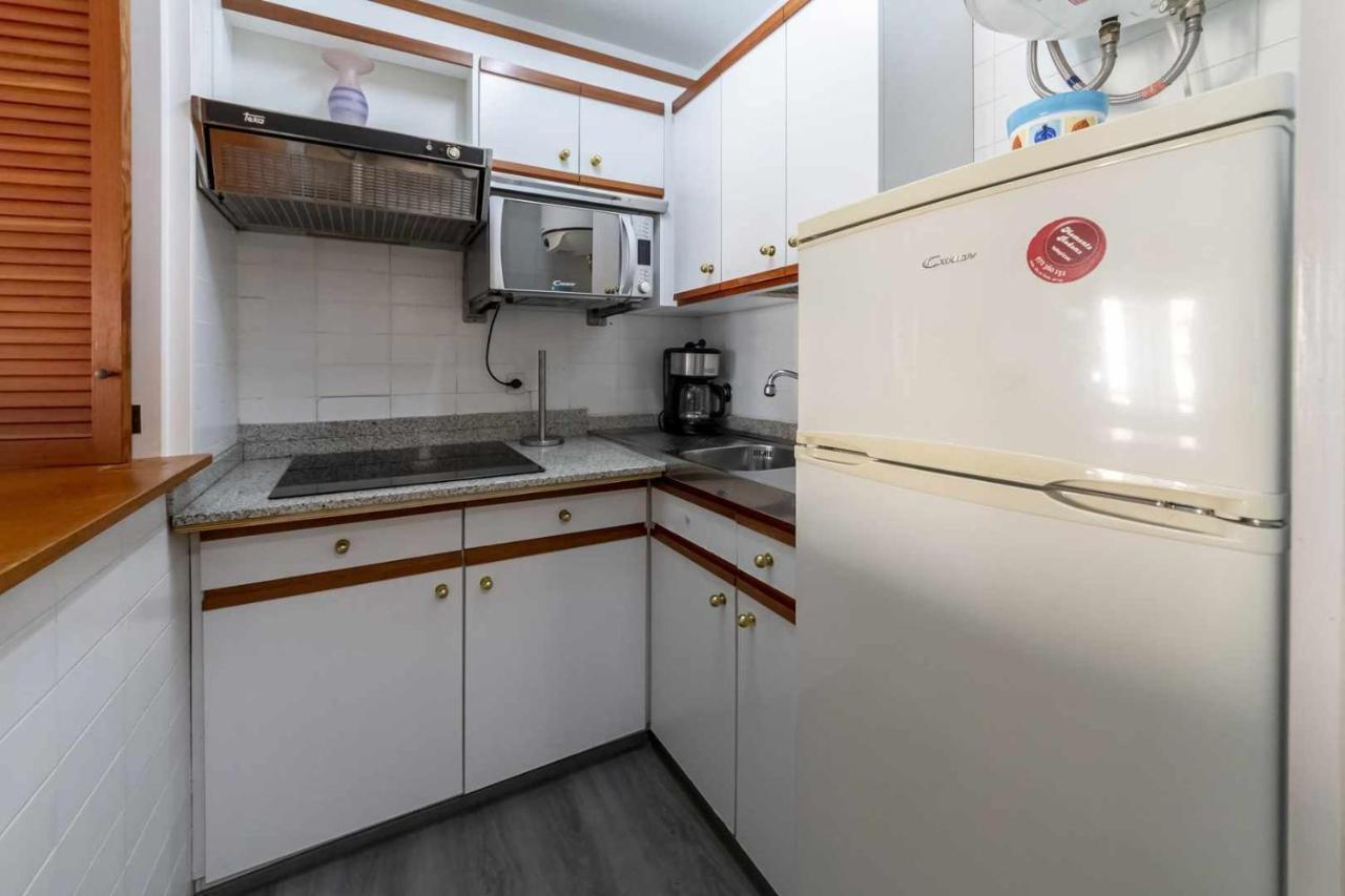 Apartamento Las Antillas con piscina en playa Els Fenals Lloret de Mar Exterior foto