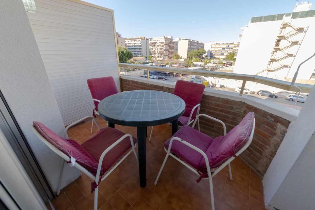 Apartamento Las Antillas con piscina en playa Els Fenals Lloret de Mar Exterior foto